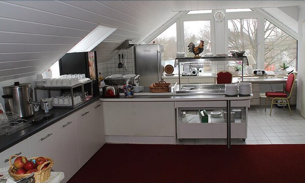 Breakfast buffet - Einfelder Hof (Neumuenster)