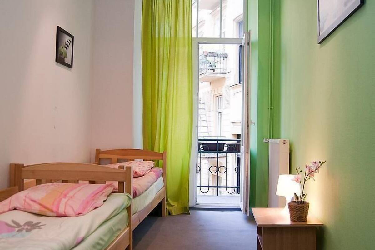 Standard Room, 1 Double Bed | In-room safe, iron/ironing board, rollaway beds, free WiFi