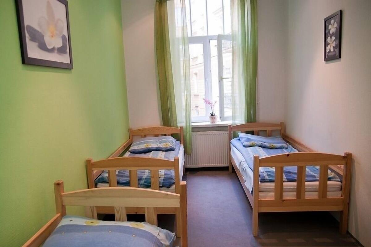 Triple Room | In-room safe, iron/ironing board, rollaway beds, free WiFi