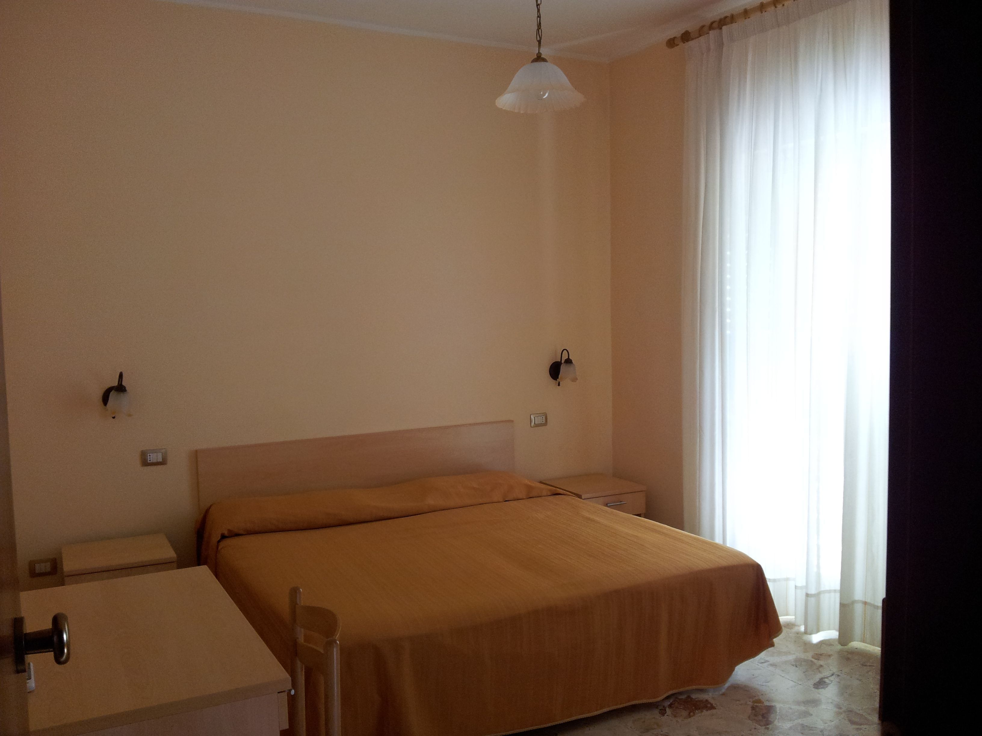 in-room safe, free wifi