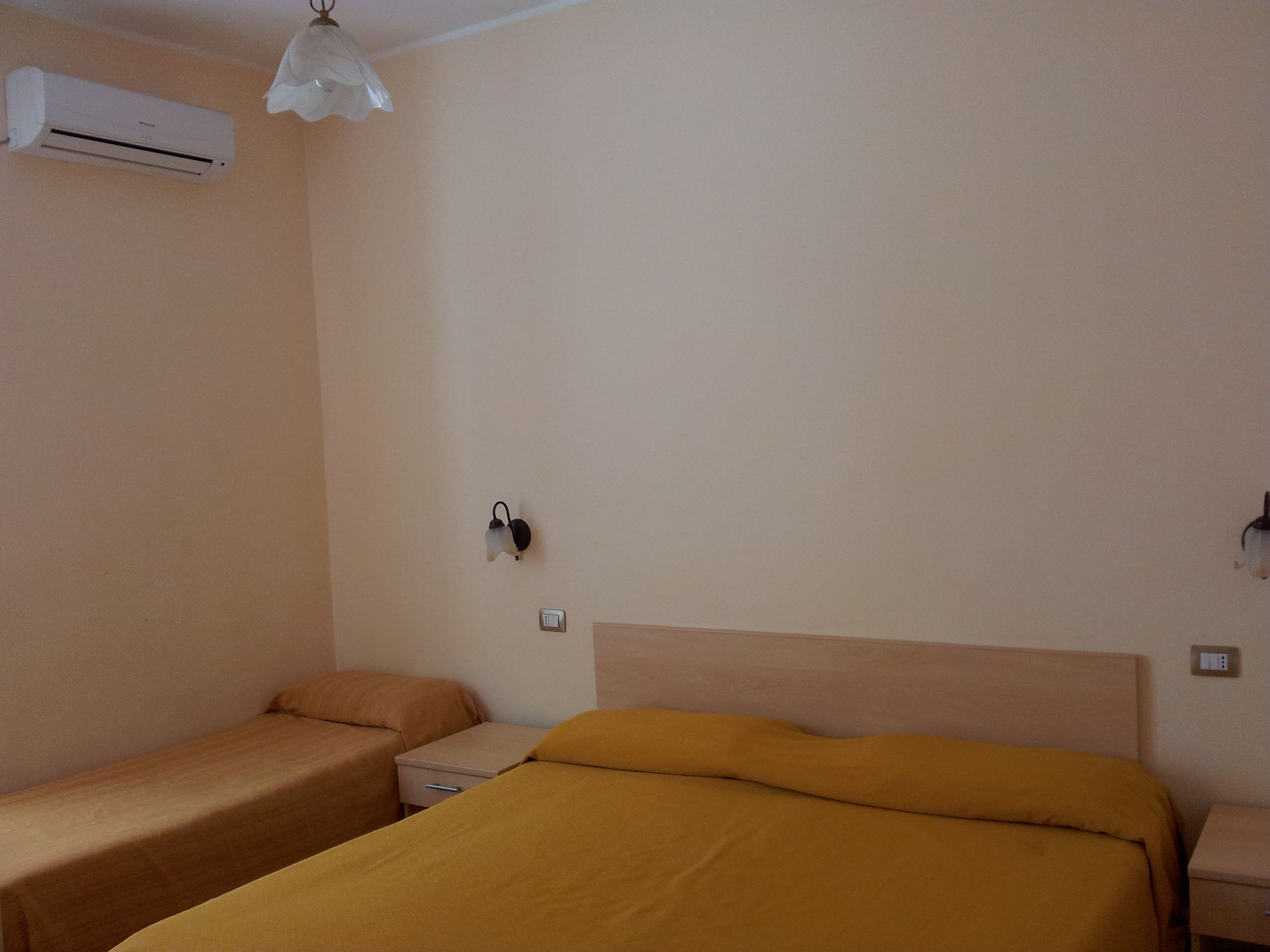 in-room safe, free wifi