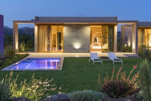 Signature Studio Suite
