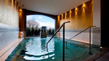 Couples treatment rooms, sauna, hot tub, steam room, Turkish bath
