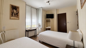 Habitación estándar, 2 camas individuales | Wifi gratis