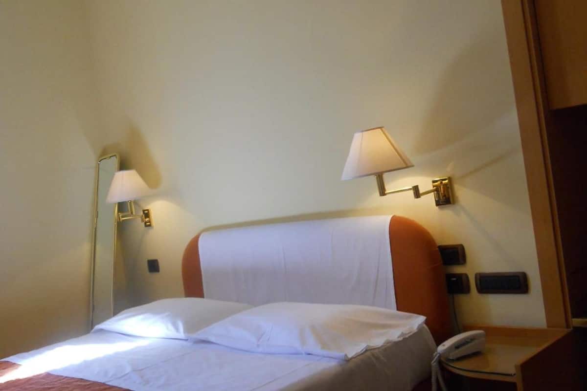 minibar, in-room safe, desk, soundproofing