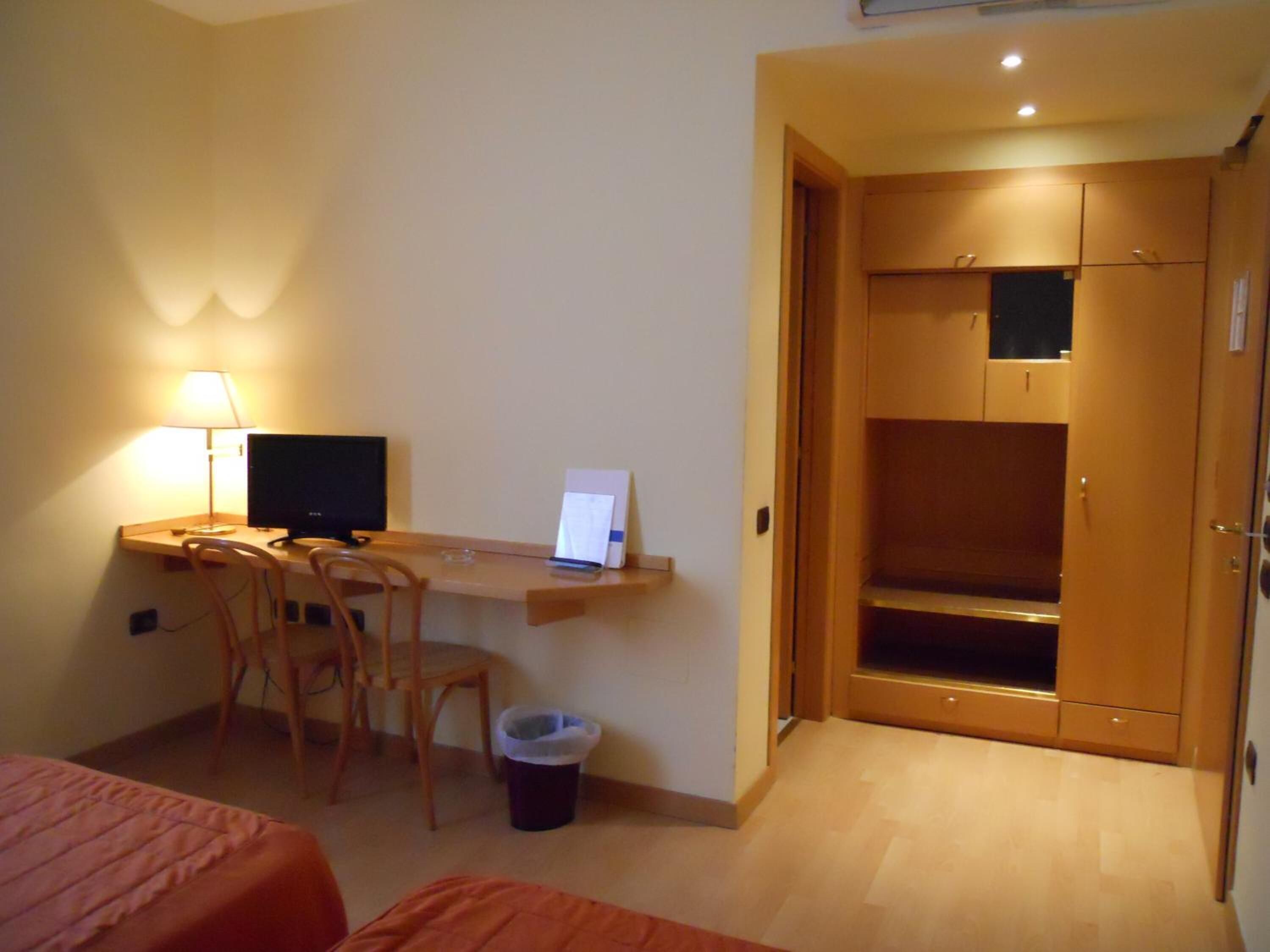 minibar, in-room safe, desk, soundproofing