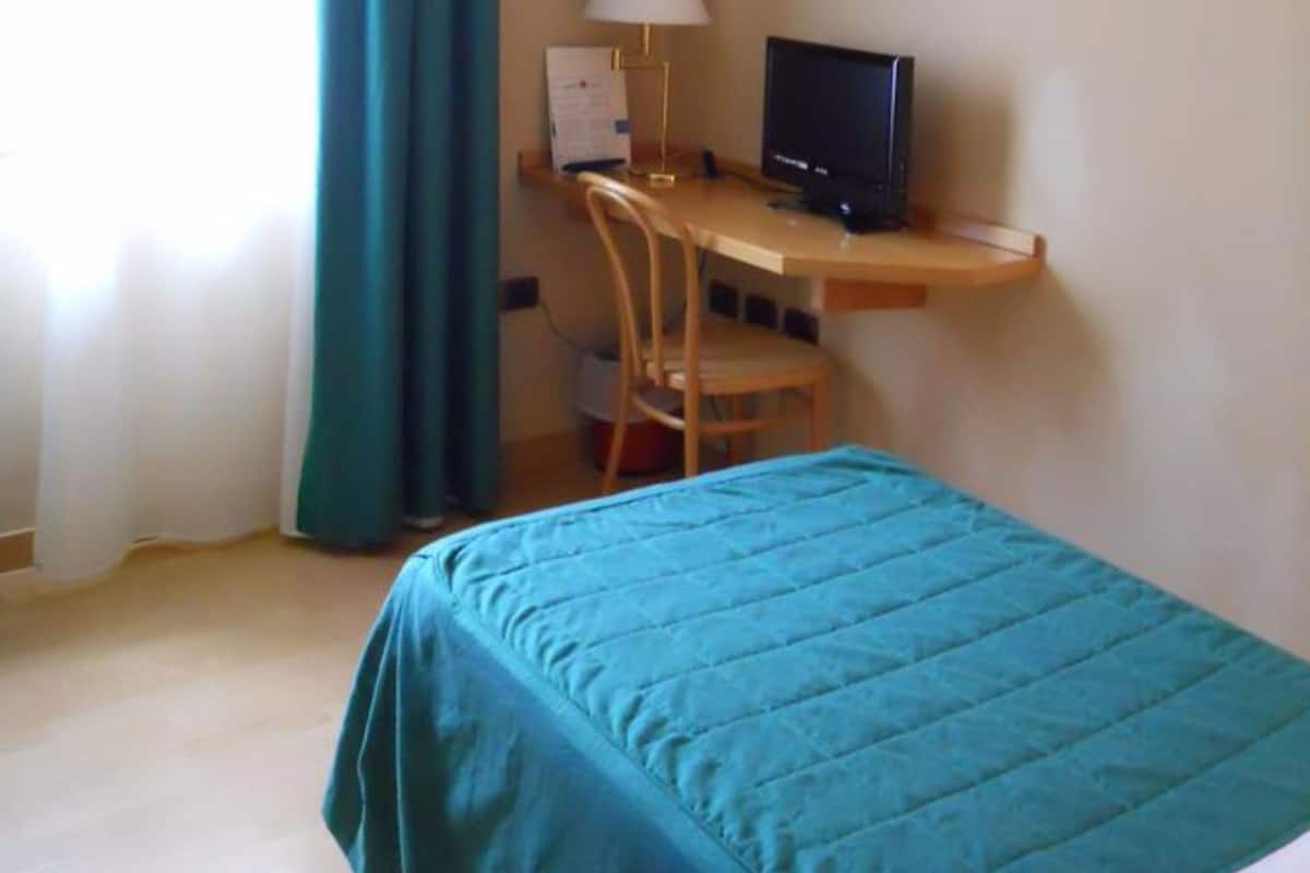 Minibar, in-room safe, desk, soundproofing
