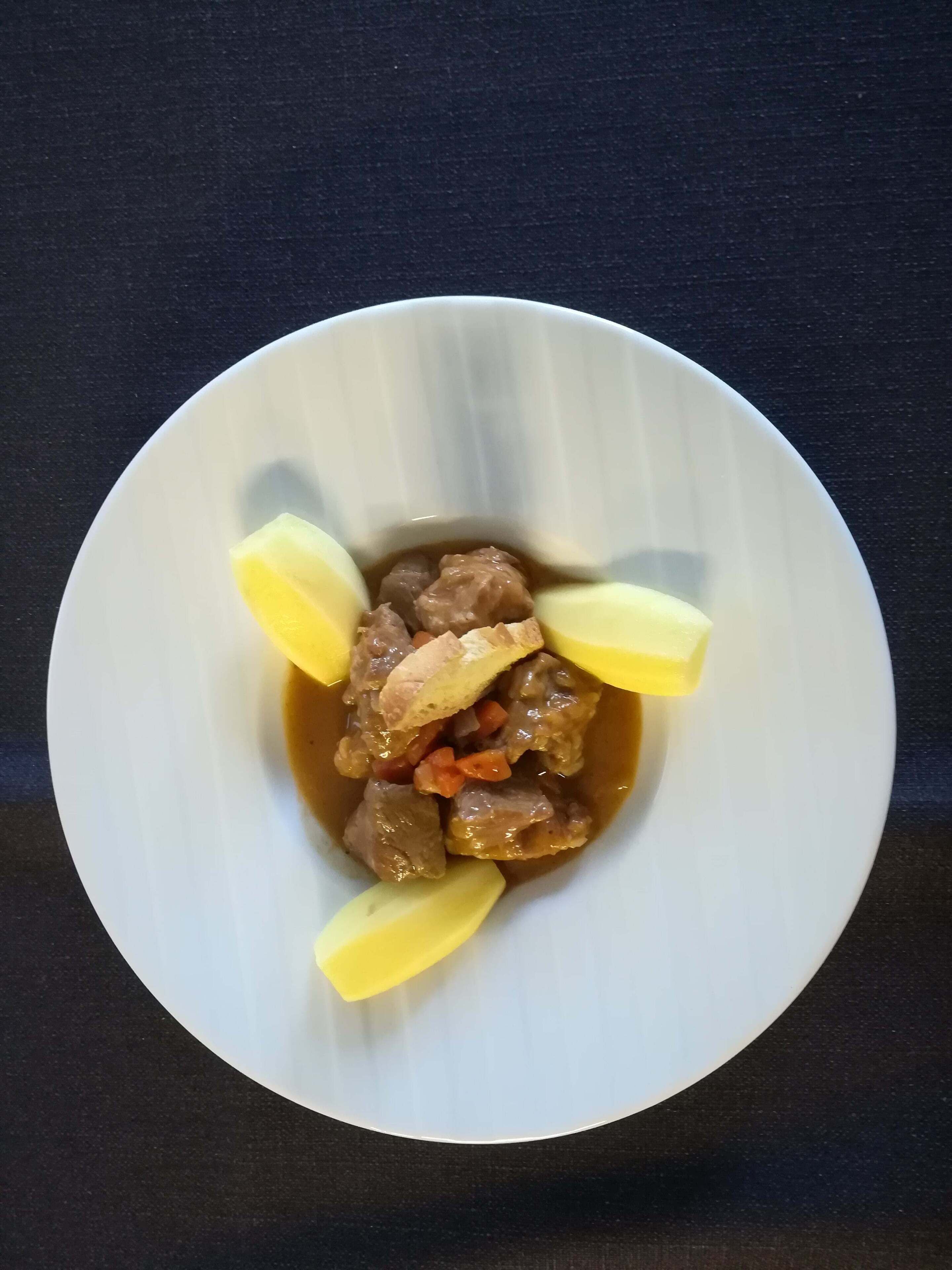 breakfast, lunch, dinner served; regional cuisine