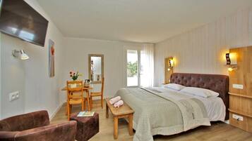 Chambre Double Confort | Bureau, Wi-Fi gratuit, draps fournis