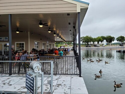 Port of Kimberling Marina & Resort