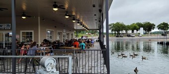 Port of Kimberling Marina & Resort