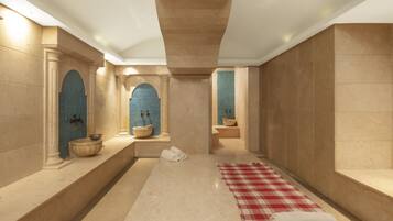 Türkisches Bad/Hamam, Maniküre und Pediküre, Massageanwendungen