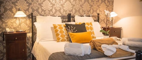 Ropa de cama de alta calidad y camas con efecto memoria