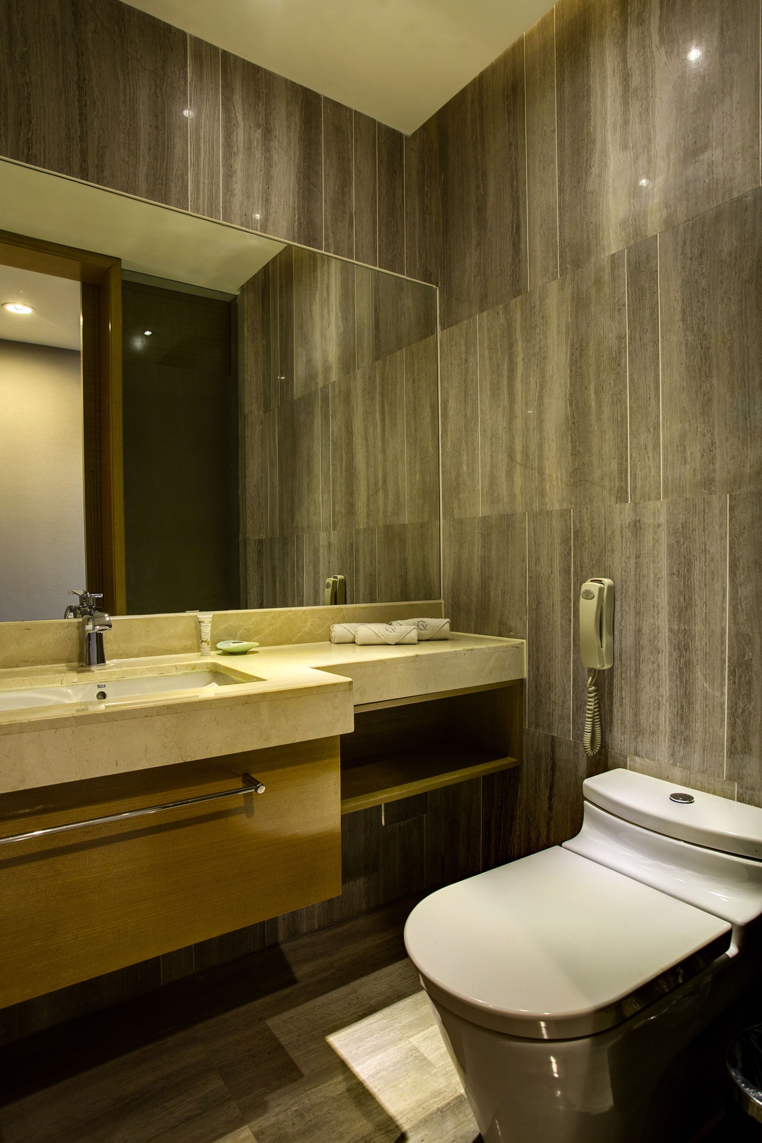 suite, river view | bathroom | rainfall showerhead, free toiletries, hair dryer, bathrobes