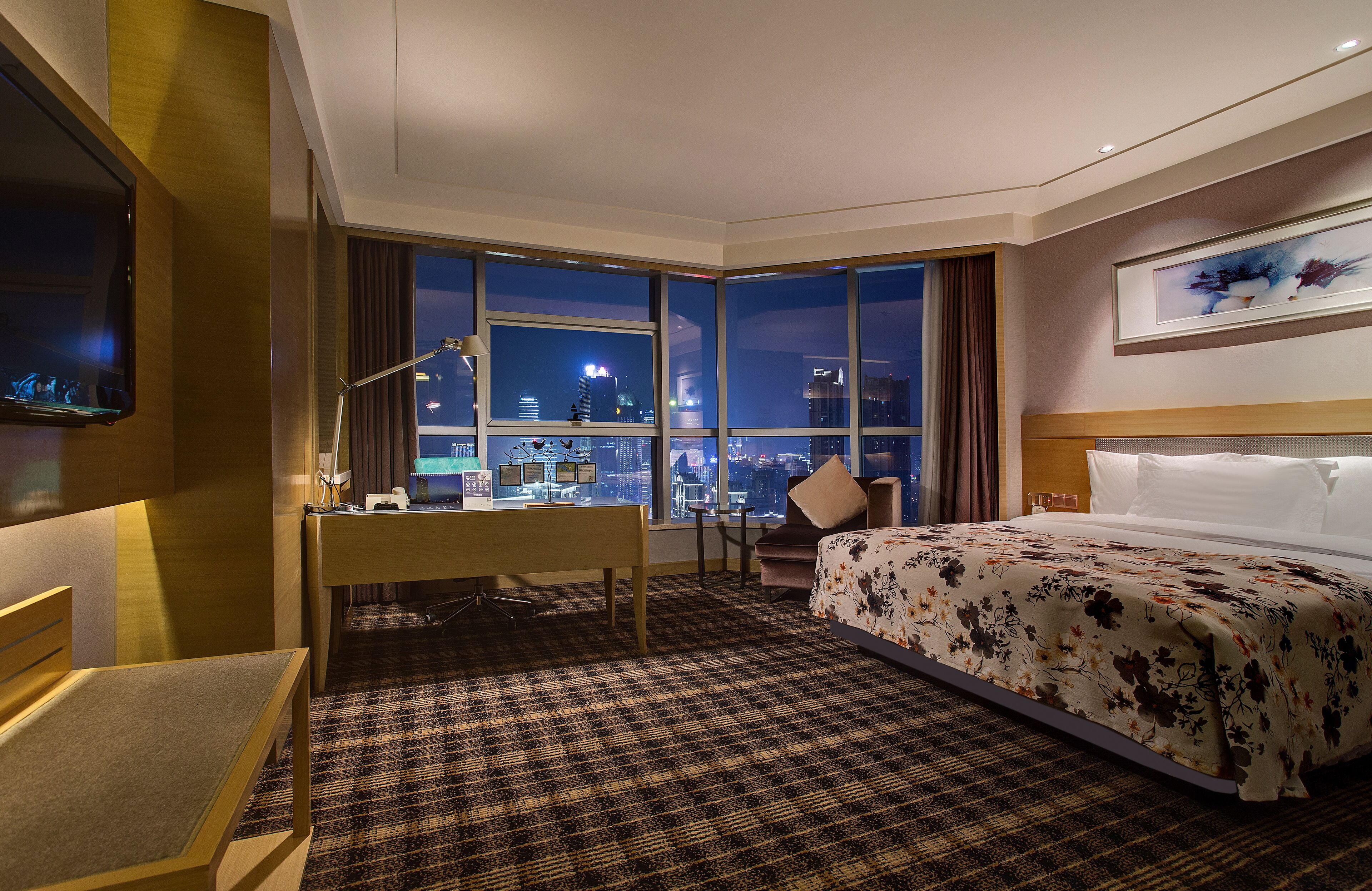 business room, river view | premium bedding, down duvets, minibar, in-room safe