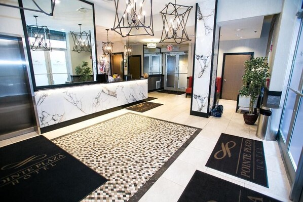 Una televisión de pantalla plana