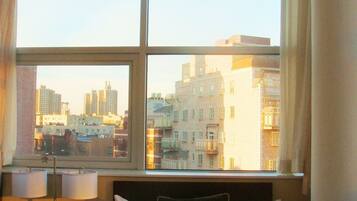 1 bedroom, premium bedding, down comforters, pillowtop beds