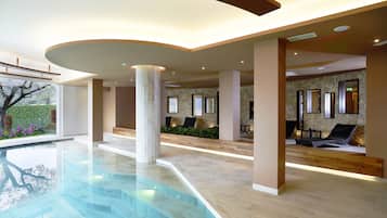 Couples treatment rooms, sauna, hot tub, Turkish bath, body treatments