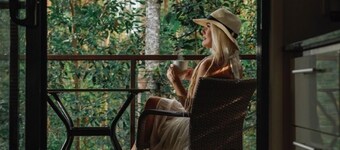 愛茉莉布德里姆豪華熱帶雨林小屋飯店