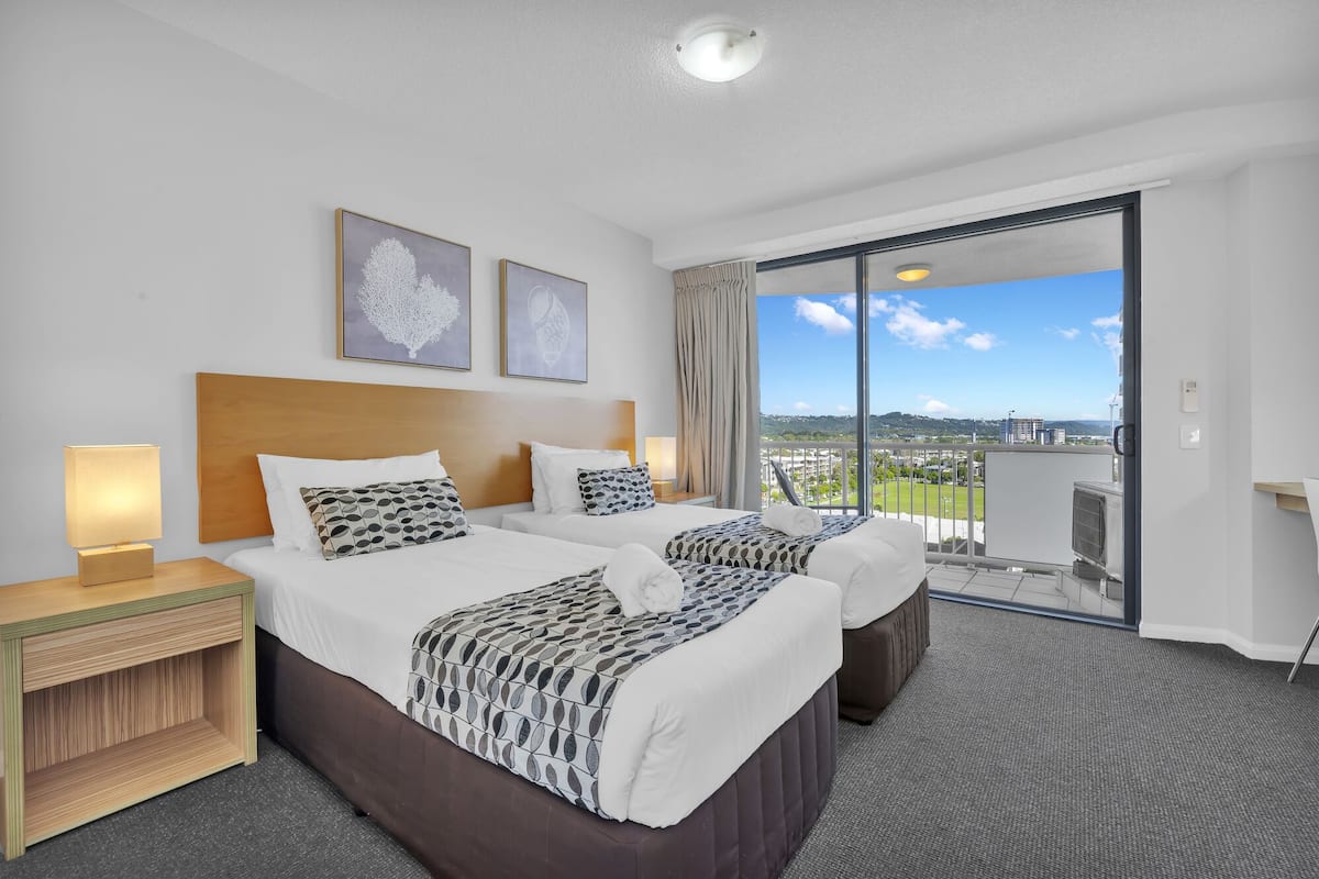 3 Bedroom Ocean View, Tower II | 1 chambre, décor unique, ameublement unique, fer et planche à repasser