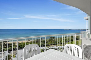 3 Bedroom Ocean View, Tower II | Balkong