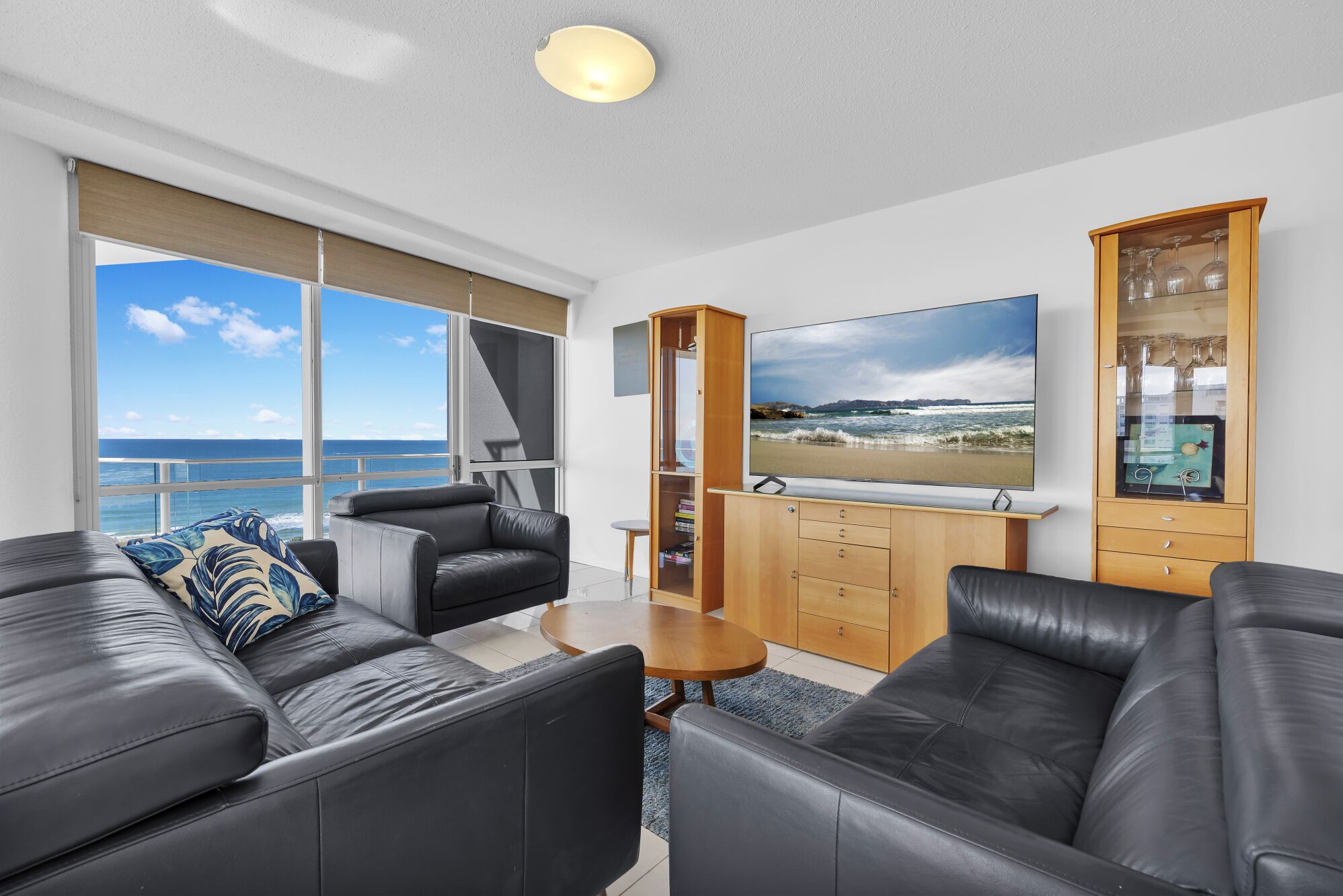 3 Bedroom Ocean View, Tower I | Living area | 42-inch flat-screen TV with cable channels, LCD TV