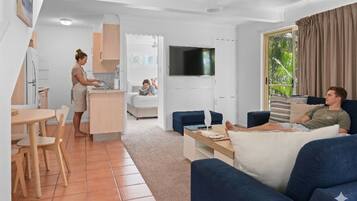 Family Apartment, 2 Bedrooms, 2 Bathrooms | Bed sheets