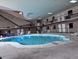 Indoor pool - Knights Inn By Capital O Emporia I 35 (Emporia)