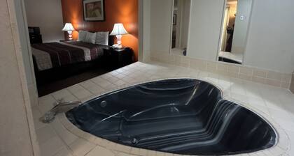 Knights Inn By Capital O Emporia I 35