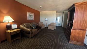 Suite - 2 queensize-senge - ikke-ryger | Skrivebord, strygejern/strygebræt, gratis Wi-Fi, sengetøj