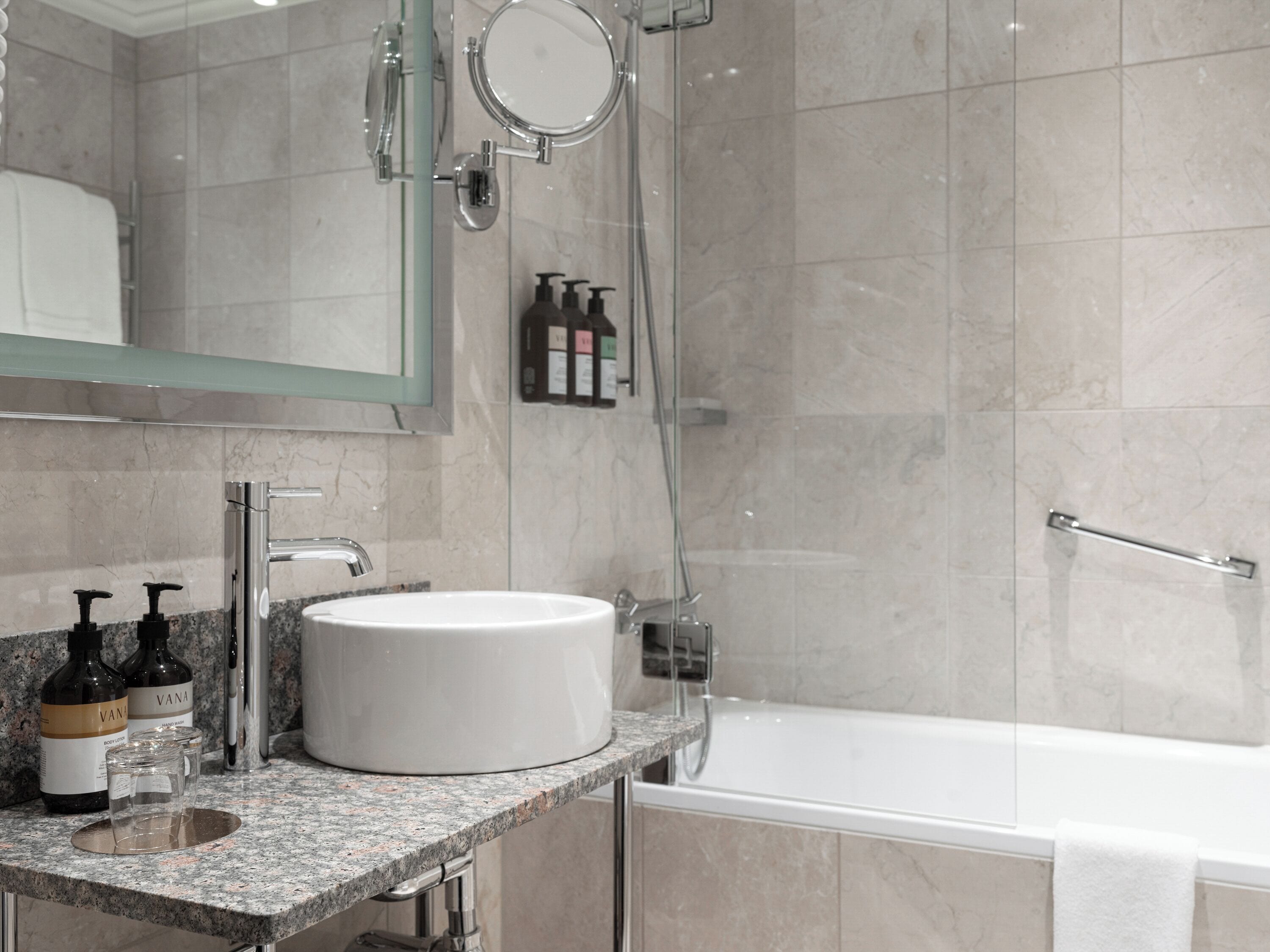 superior double room | bathroom | free toiletries, hair dryer, bathrobes, slippers