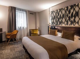 舒适双人房, 1 张大床 | 办公桌、笔记本电脑工作区、隔音、熨斗/熨板