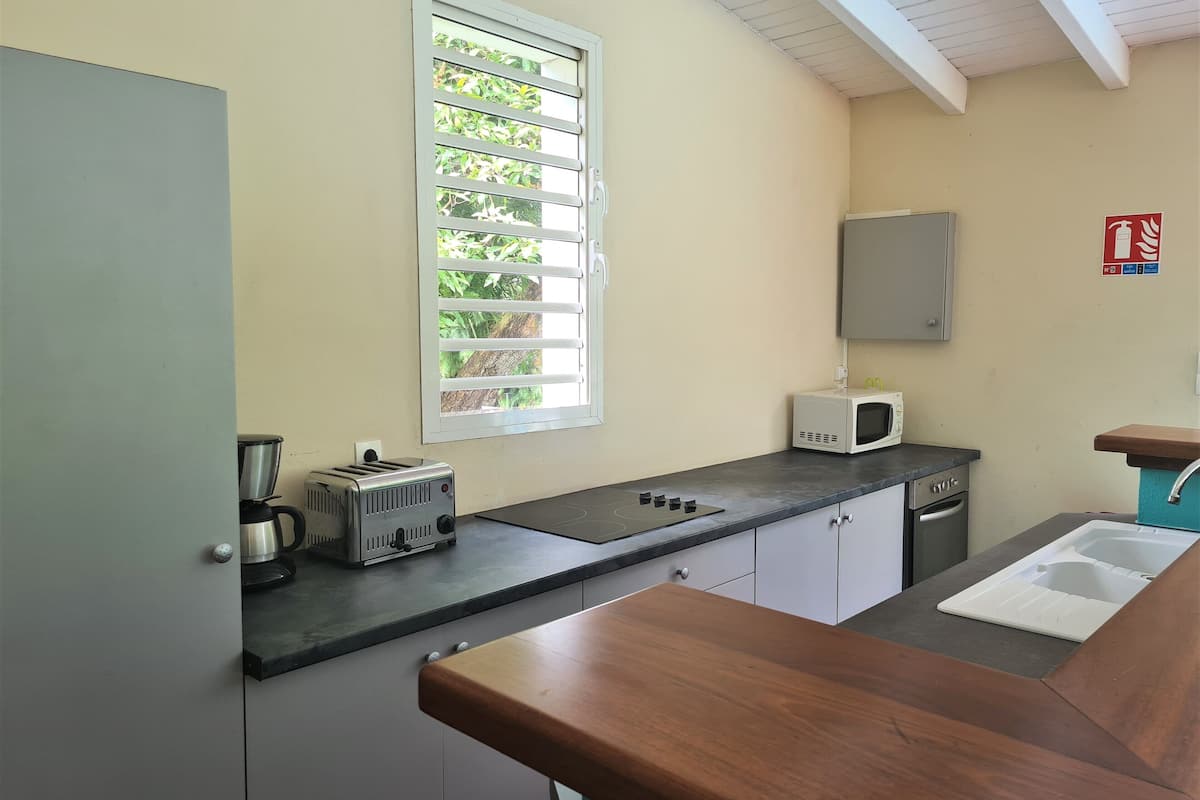 villa, 2 bedrooms, private pool | private kitchen | fridge