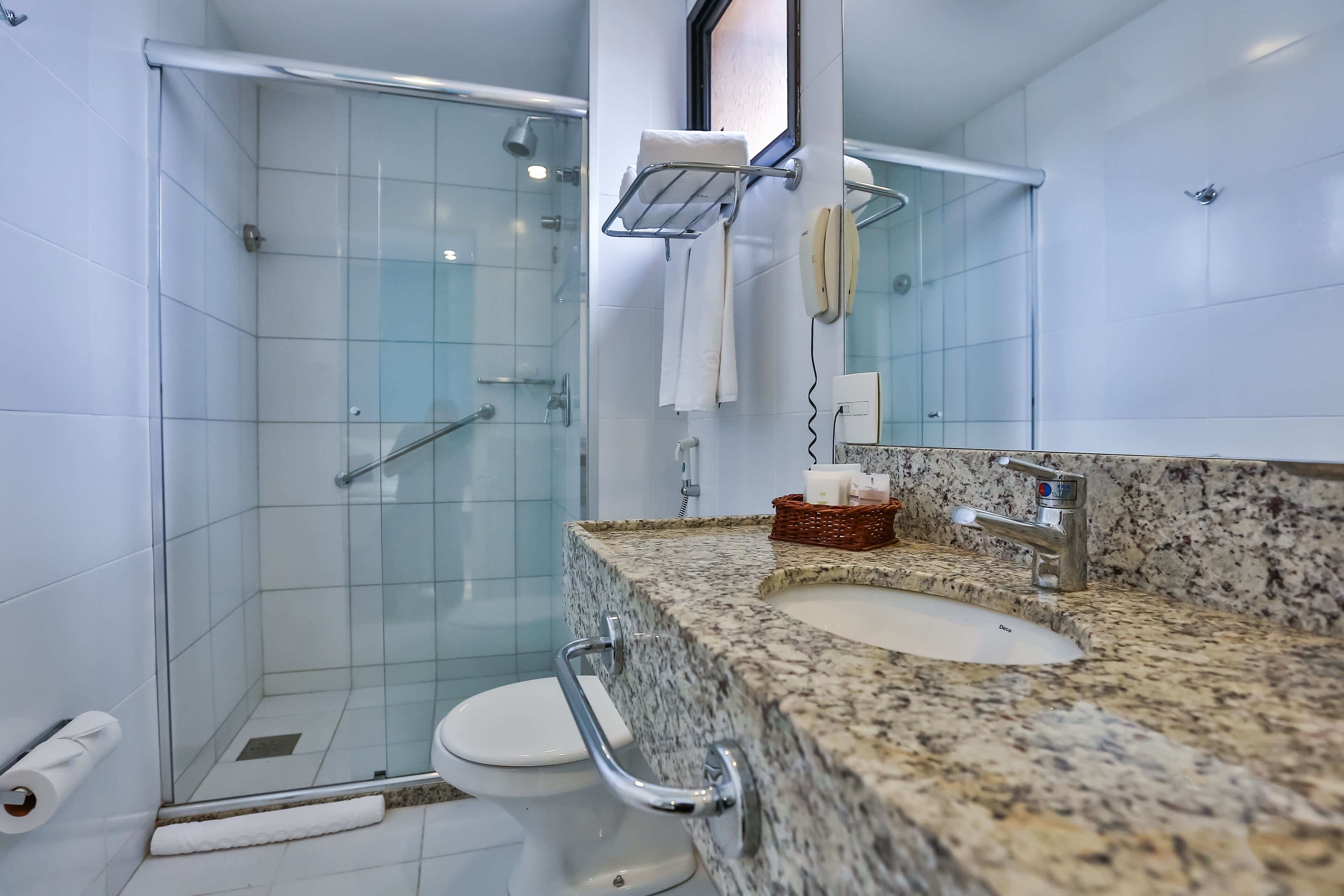 suite business | bathroom | shower, free toiletries, hair dryer, towels
