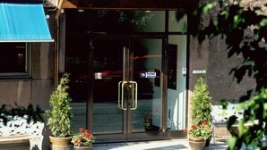 Property entrance - Hotel Micro (Stockholm)