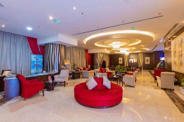 Lobby lounge