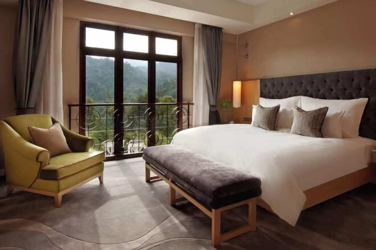 1 bedroom, premium bedding, minibar, in-room safe