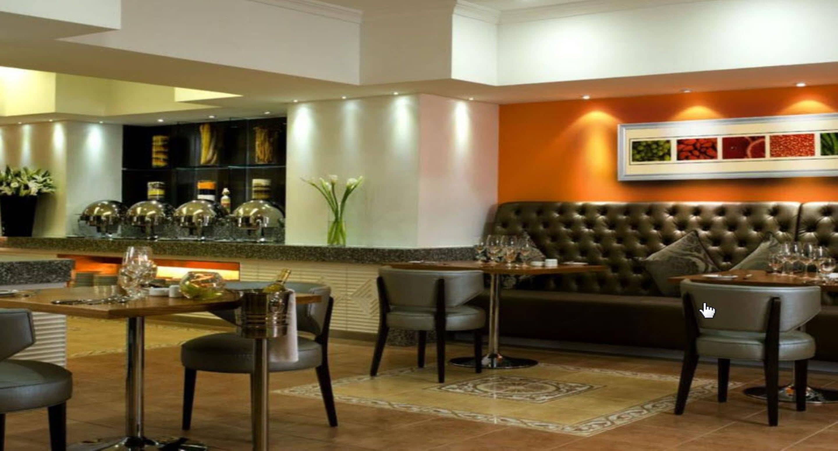 5 restaurants, breakfast served