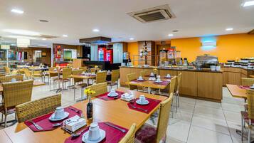 Alimentação e bebidas