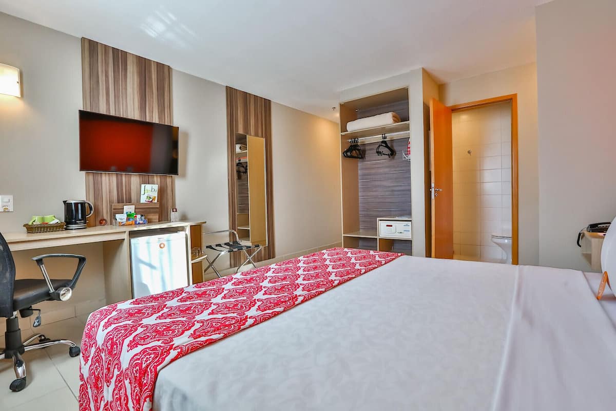 Pillow-top beds, minibar, in-room safe, laptop workspace