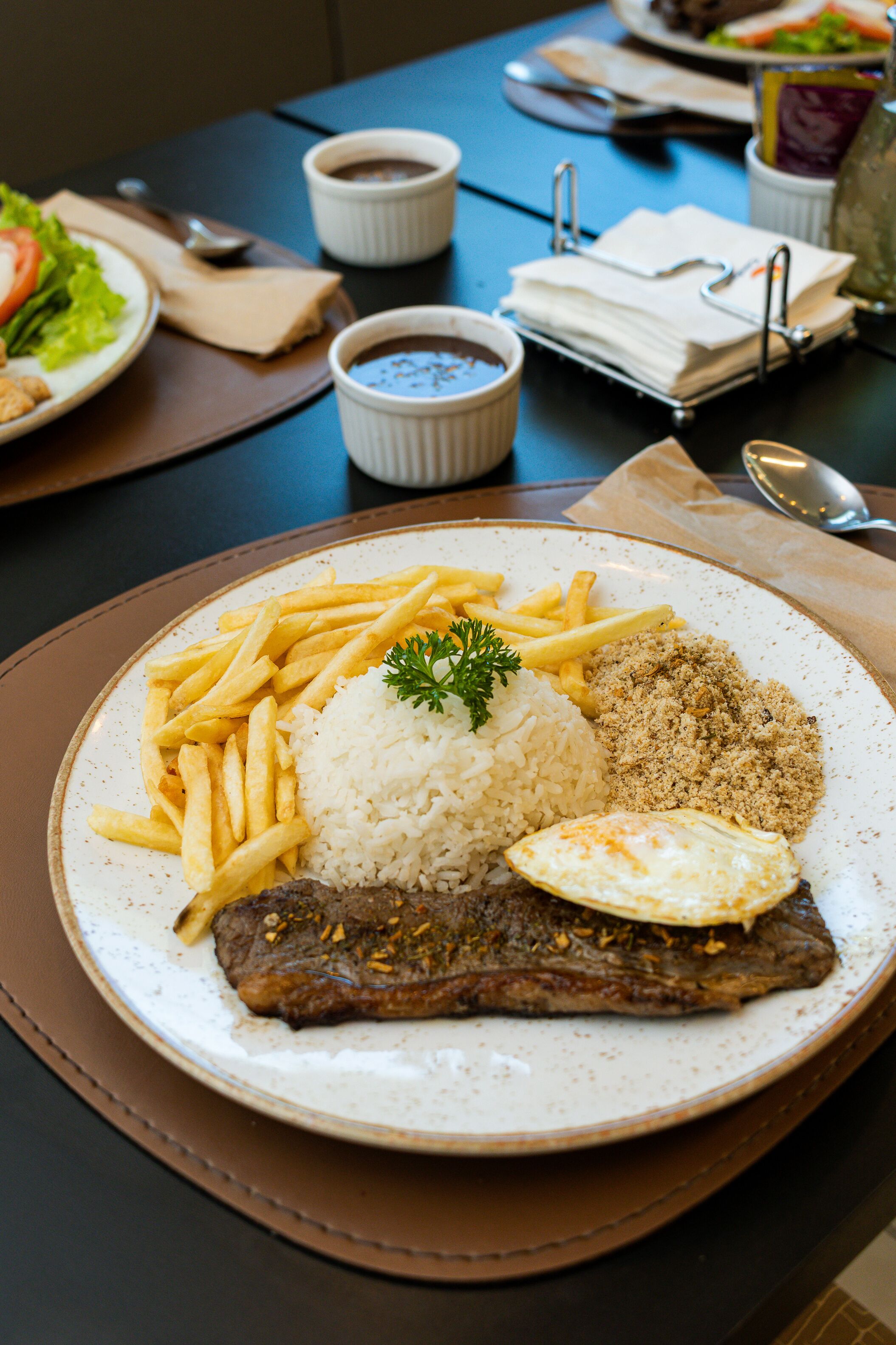 مطعم
