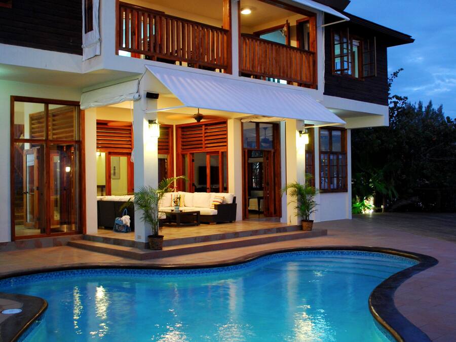 Premium bedding, pillowtop beds, in-room safe, individually decorated