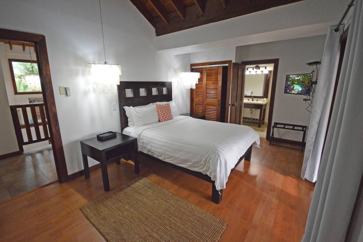 Luxury Villa, Ocean View, Oceanfront | Premium bedding, pillow-top beds, in-room safe, iron/ironing board