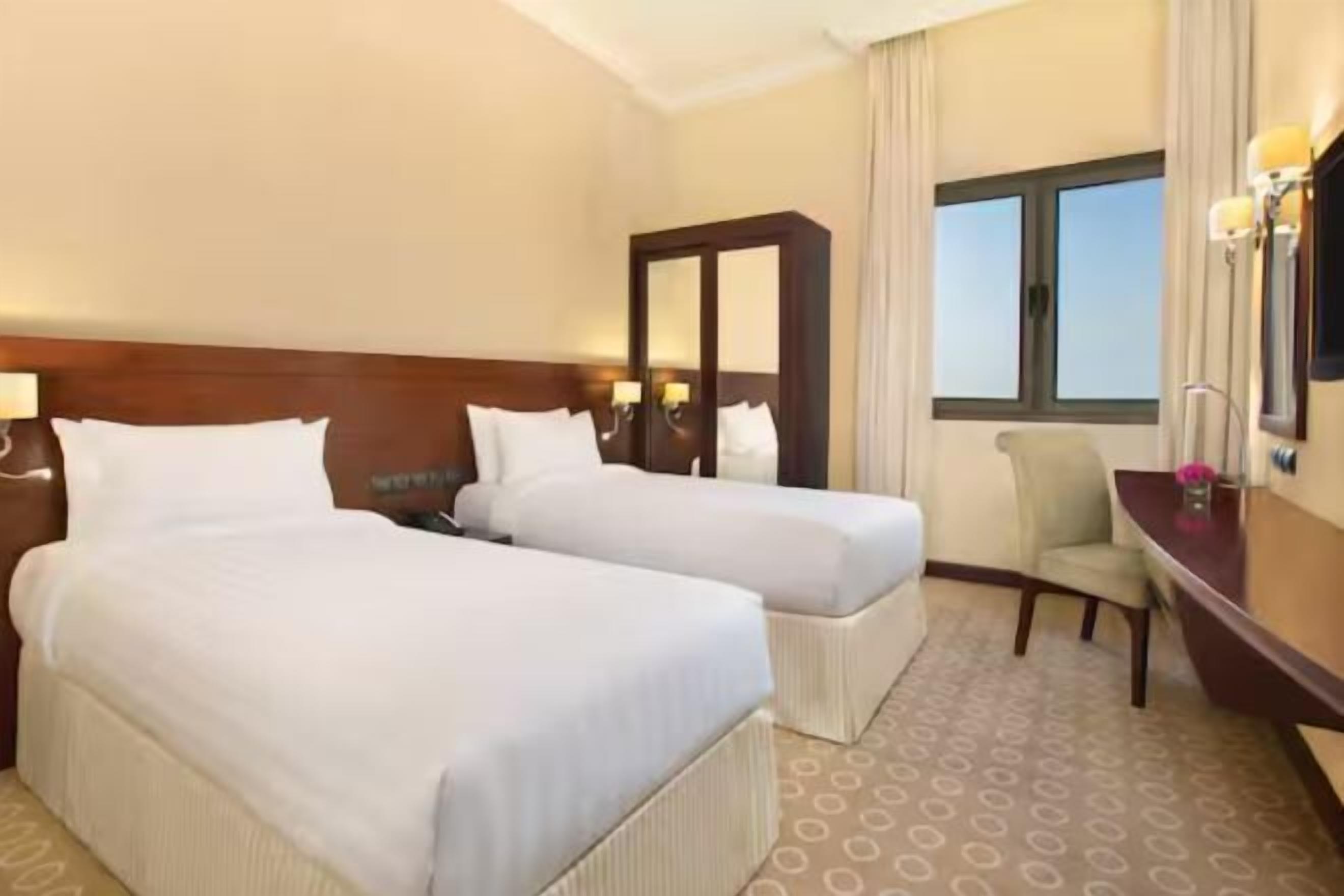 Minibar, in-room safe, soundproofing, free WiFi