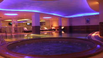 室內 SPA 浴池