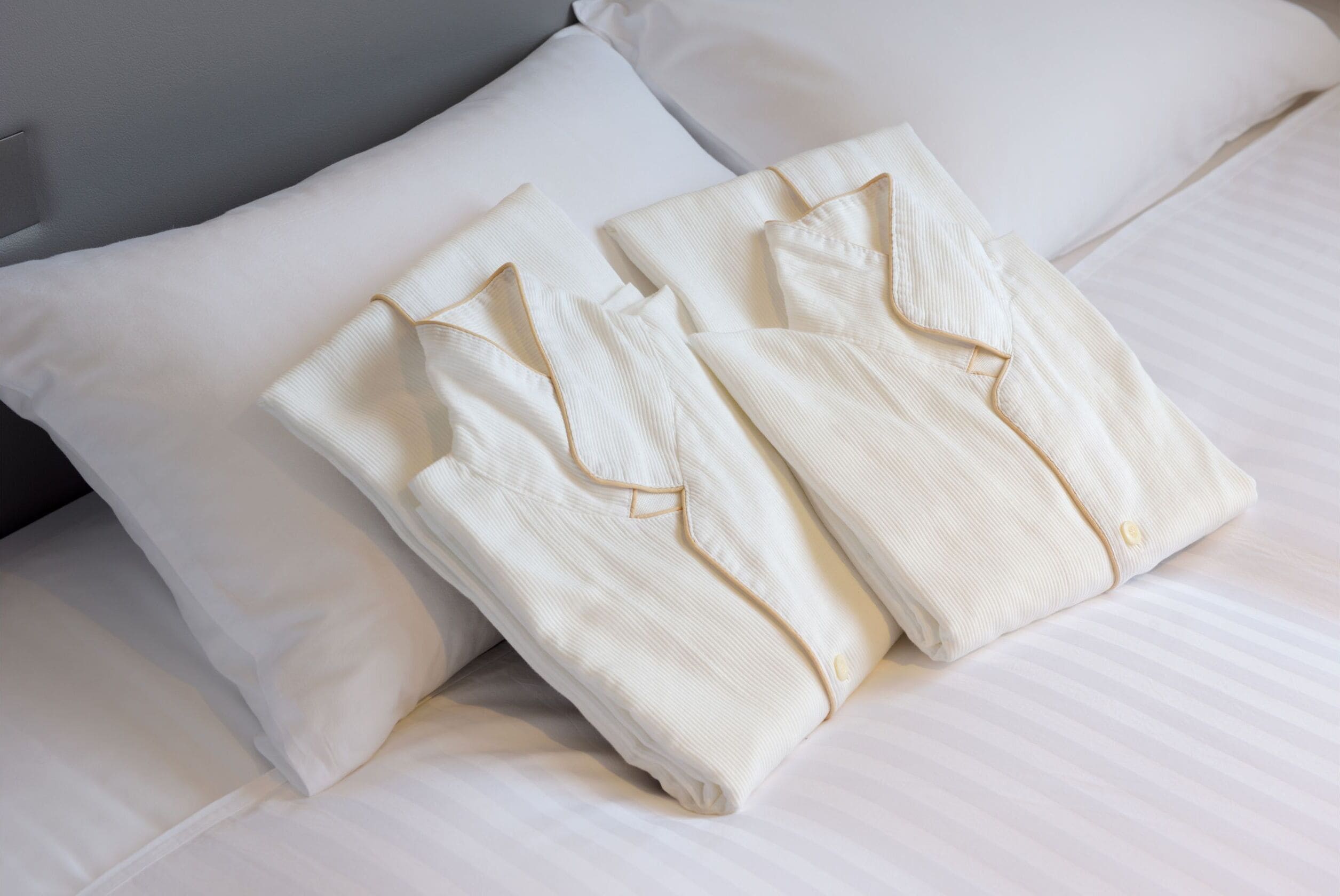 1 bedroom, premium bedding, down duvets, desk