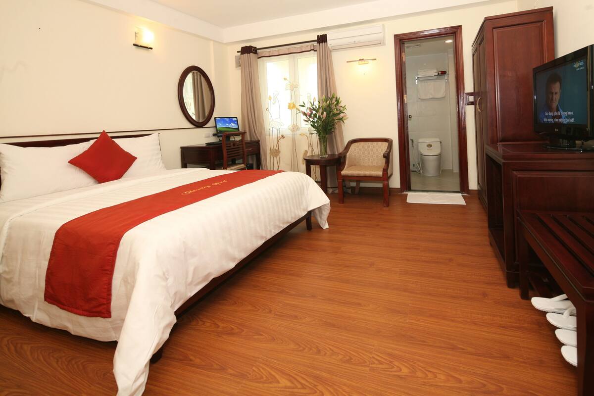 1 bedroom, minibar, in-room safe, desk