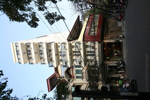 Front of property - Charming 2 Hotel (Hanoi)