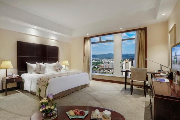 Premium bedding, in-room safe, desk, soundproofing