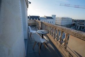 View from property - Hotel Central (Poitiers)